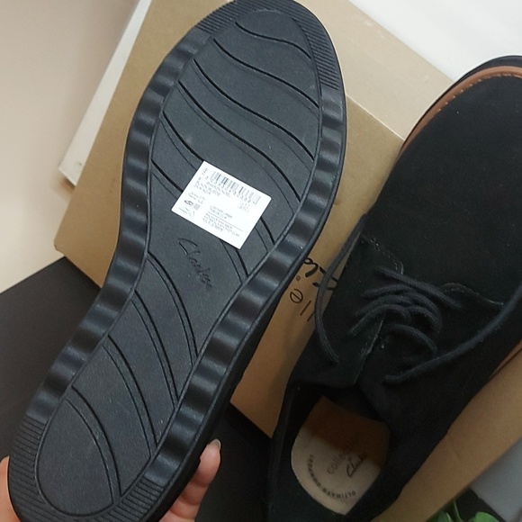 Clarks Nubuck Shoes - Picture 3 of 4